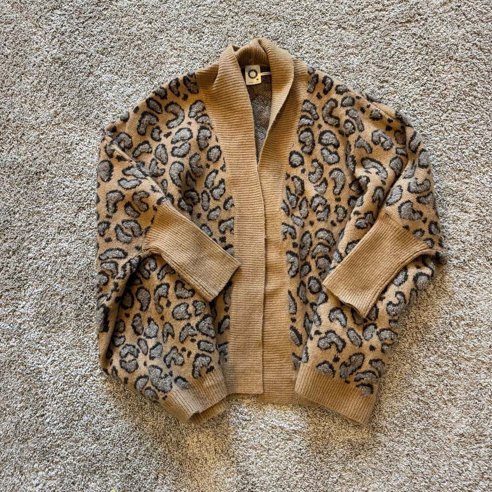 Akemi + Kin Leopard Print Open Front Cardigan One Size - Picture 3 of 5